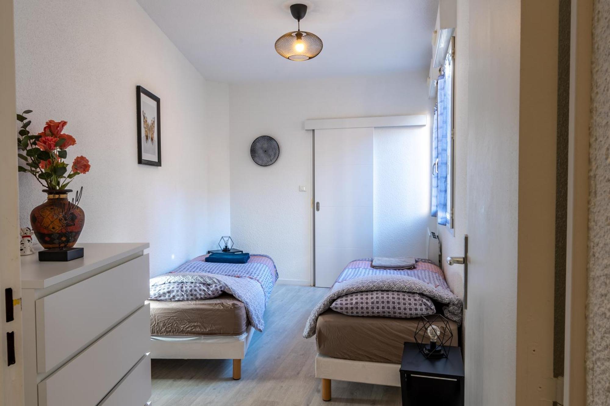 LE LYS- Appartement T3 tout equipé, vue imprenable sur le château de lourdes Esterno foto