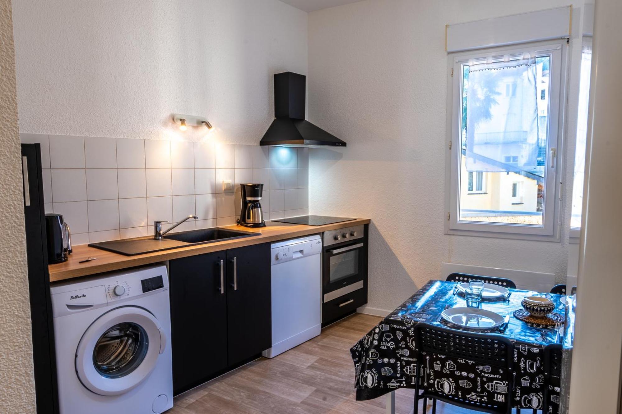 LE LYS- Appartement T3 tout equipé, vue imprenable sur le château de lourdes Esterno foto